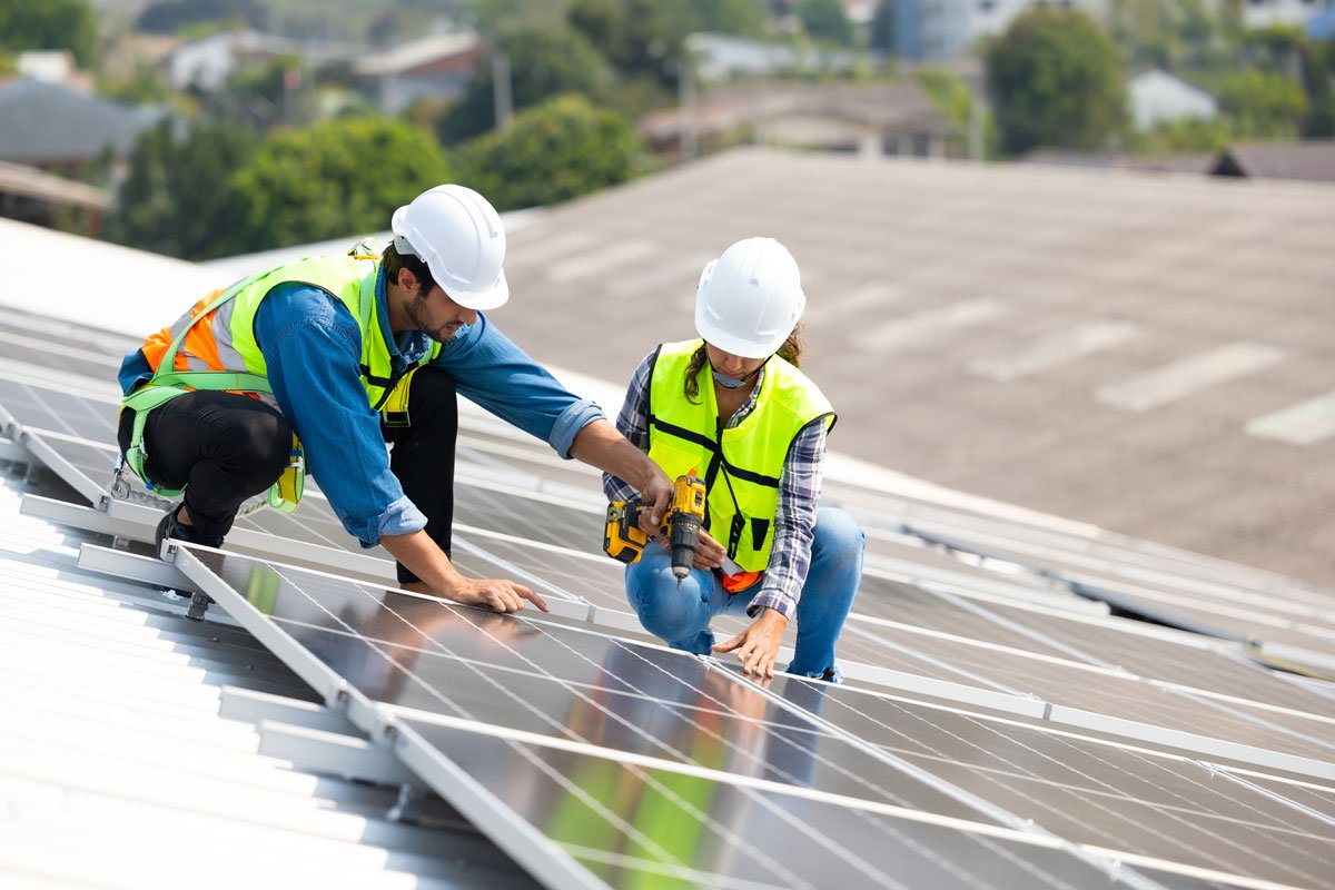 Solicita presupuesto mantenimiento placas solares en Asturias