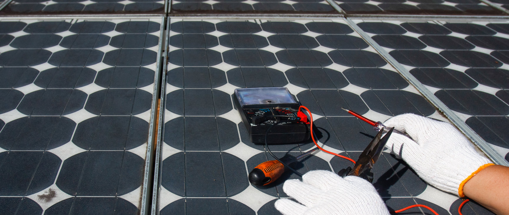 Mantenimiento de placas solares